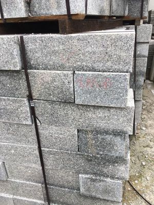深圳芝麻黑彈石 蘑菇面彈石 小方塊彈石 馬蹄石石材加工
